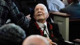 Expresidente Jimmy Carter, con 100 años, espera votar por Harris