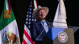 Ken Salazar Mexico relacion seguira