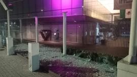 Inai sede vidrios rotos vandalizan