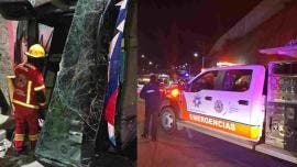 Volcadura de autobús en Puebla deja 30 personas lesionadas