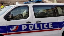 Hombre amenaza con suicidarse y mantiene rehenes en restaurante de París