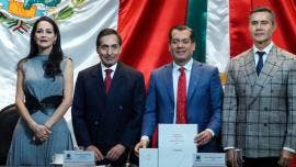 SHCP), Rogelio Ramírez de la O, entregó el Paquete Económico 2025 a la Cámara de Diputados