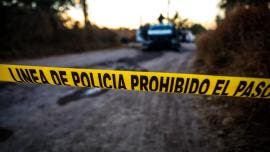 Abandonan tres cadáveres en carretera de Michoacán