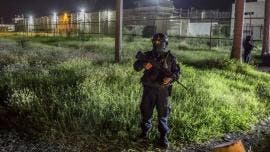 Aseguran arsenal en el penal de Aguaruto, Sinaloa