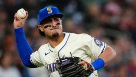Josh Rojas firma White Sox