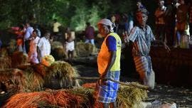 India, alcohol adulterado