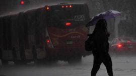 Continuarán lluvias fuertes la tarde de este viernes en CDMX