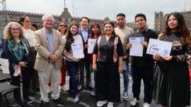 va CDMX 100 mil becas universitarios este 2025 Brugada