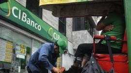 CNBV multa 185 mdp CIBanco Intercam Vector