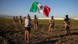 SRE se reúne con 60 connacionales detenidos en redadas en California