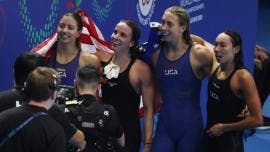 EU oro 4 x 100 femenino estilos-Singapur