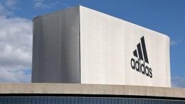 exige Oaxaca Adidas detener venta calzado