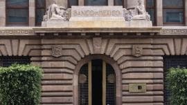 persiste debilidad economica advierte Banxico.jpg