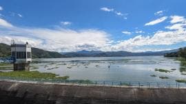 La directora general del Organismo de Cuenca Aguas del Valle de México (OCAVM), Citlalli Elizabeth Peraza Camacho, informó que al 20 de octubre de 2025, el nivel total de almacenamiento del Sistema Cutzamala es del 96.8