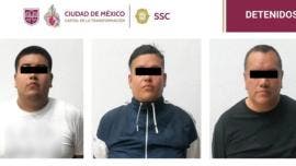 Durante la inspección, los policías hallaron una mochila tipo cangurera que contenía la cantidad de dinero mencionada por el afectado. 