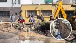 Las maniobras incluyen el reemplazo del tramo dañado de la tubería y la limpieza del área afectada para evitar daños en vialidades y domicilios cercanos.