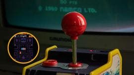 La propuesta permite a los usuarios jugar una versión temática del legendario título directamente desde el buscador.