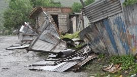 Una casa afectada por el paso del huracán Melissa este martes