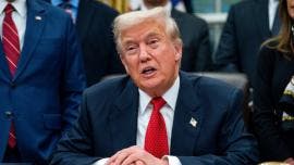 firma Trump ley forzar archivos Epstein.jpg