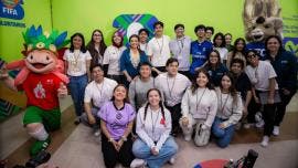 Brugada señaló que los voluntarios serán la “primera sonrisa” que verán las personas visitantes y tendrán la tarea de representar la cultura, identidad y hospitalidad de la Ciudad de México.