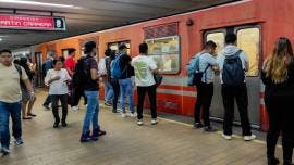 El director del Metro, Adrián Rubalcava, informó que a las 15:20 horas la mayoría de las estaciones que habían sido cerradas durante la mañana ya fueron reabiertas.