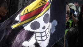 La movilización transcurrió sin incidentes relevantes. Únicamente se registró una riña entre policías y presuntos comerciantes