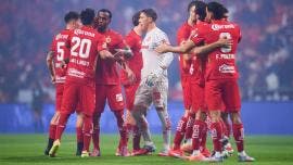 Los Diablos Rojos del Toluca sellaron su pase a las Semifinales del futbol mexicano tras empatar 0-0 ante Juárez en el Estadio Nemesio Diez