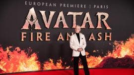 Avtar recuada más de mil millones