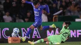 Con el resultado, los celestes suman nueve puntos, producto de tres triunfos y una derrota, los mismos que el líder Guadalajara, que lo supera por diferencia de goles.