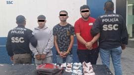 La SSC informó que, derivado de trabajos de inteligencia e investigación, se tuvo conocimiento de que los detenidos presuntamente forman parte de un grupo delictivo.