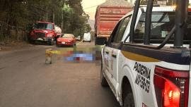 Autoridades que arribaron al punto confirmaron que el joven ya no contaba con signos vitales, por lo que se dio aviso al Ministerio Público.