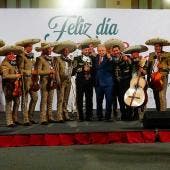 Con mariachi y son jarocho celebra AMLO a mamás en la mañanera (EFE)