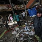 Brutal bombardeo israelí contra escuela en Gaza deja 28 muertos (EFE)