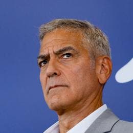 aplausos Joe Biden George Clooney