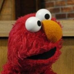 piratean cuenta Elmo mensajes antisemitas