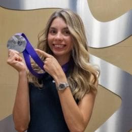 Alegna González 