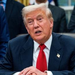 firma Trump ley forzar archivos Epstein.jpg