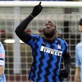 Inter gana a Lazio con doblete de Lukaku y es líder de la Serie A
