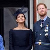 La reina Isabel, Meghan, Enrique y Guillermo