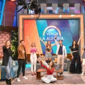 Elenco del programa 'Venga la Alegría Fin de Semana'.