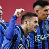 Ajax vence a PSV y Edson Álvarez gana duelo tricolor a Érick Gutiérrez