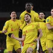 Liverpool vence a Arsenal con doblete de Jota y va a final de la Carabao Cup