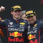 Verstappen y Checo organizan un festival de Red Bull en casa de Ferrari