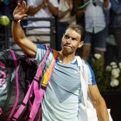 Rafael Nadal vuelve a entrenar y viajará el miércoles a París al Roland Garros