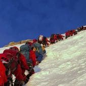 El K2, la ‘montaña salvaje’, camino de convertirse en un masificado Everest