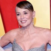 Sharon Stone y William Baldwin se enfrentan luego de acusaciones de presiones para tener relaciones sexuales 