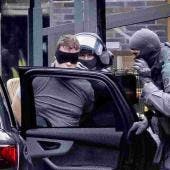 Toma de rehenes en Holanda: arrestan a hombre con explosivos 