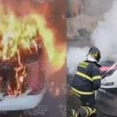 Taxi en llamas