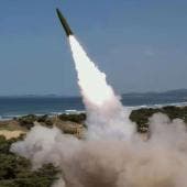 Corea del Norte lanza misil balístico hacia el mar de Japón