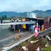 Rapiña en La Mesa de Chosto en Atlacomulco